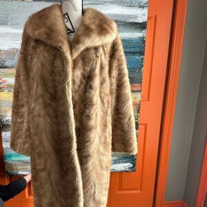 Vintage Beaver Fur Coat Size L – Georges A. Roy Fur Coat – Luxury Winter Coat –